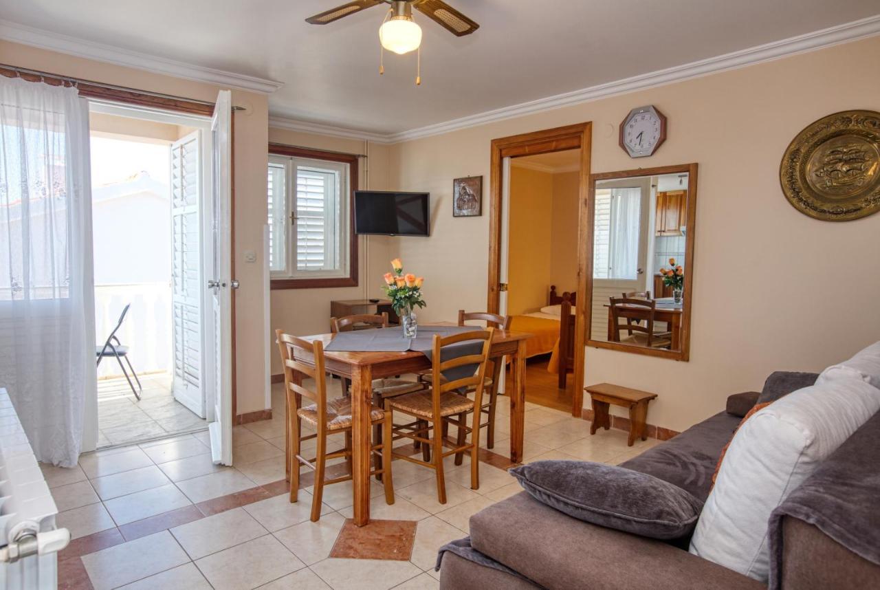 Apartments By The Sea Brodarica, Sibenik - 4194 Luaran gambar