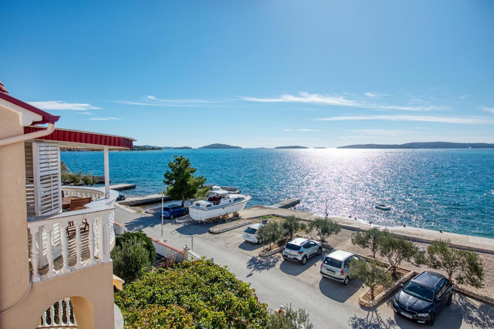 Apartments By The Sea Brodarica, Sibenik - 4194 Luaran gambar